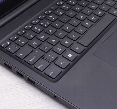 DELL Latitude 3590 15.6" i5-7200U 8GB RAM 2TB SSD FHD GW12 Kl. A- W11